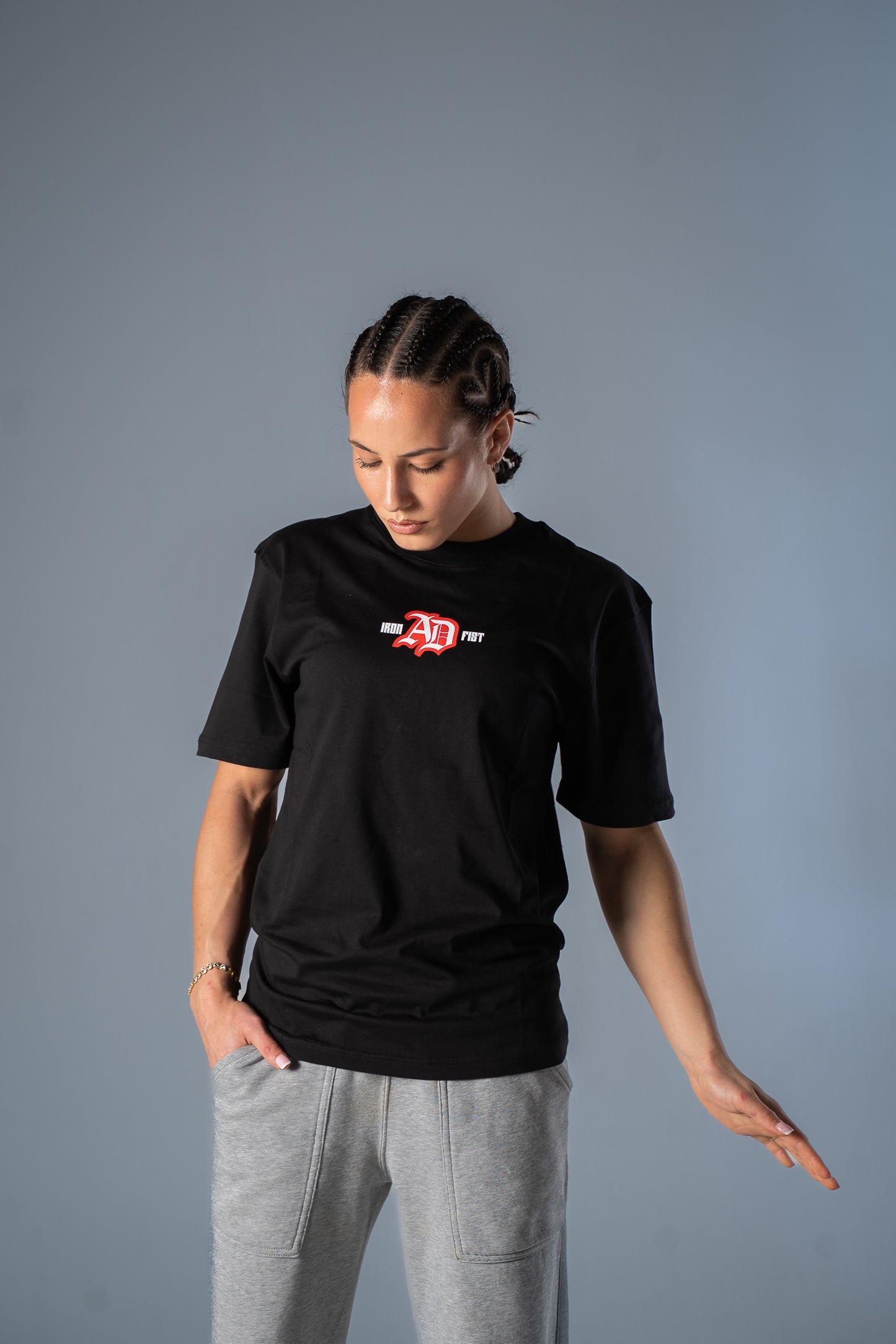 "Iron Elbow" T-Shirt Alina Dalaslan Edition